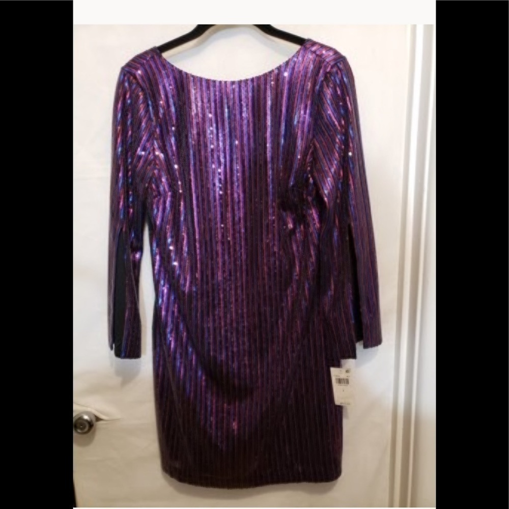 (Bonus Jewelry included ‼️‼️) Trina Turk Women's Gia Split Sleeve Sequin Dress - Picture 3 of 8